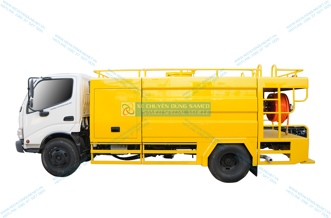 Xtchi - Commercial Vehicle (1350x879)