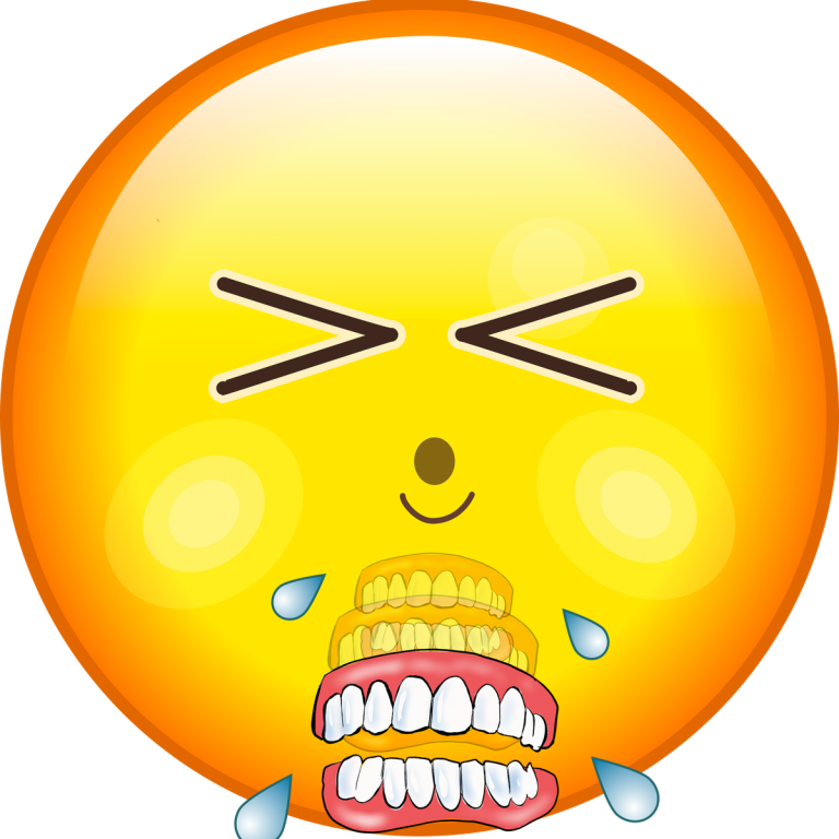 Emoldji - Emoji With False Teeth (768x768)