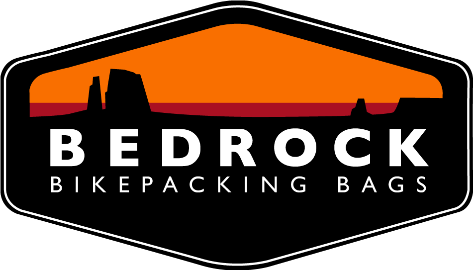 Packing Backpack Clipart (1000x557)