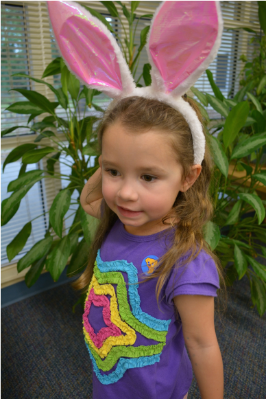 Library Shelves Offer 'egg'stra Fun - Toddler (870x580)