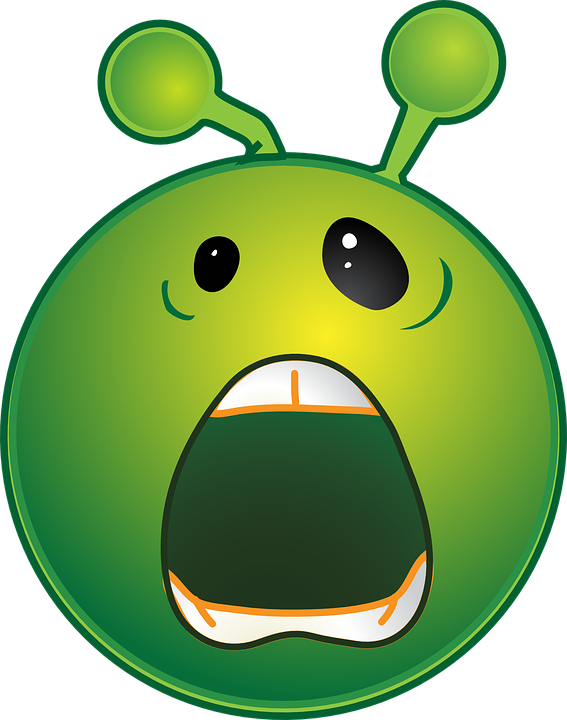 Alien Smiley (567x720)