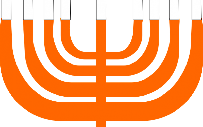 Menorah Clip Art (800x500)