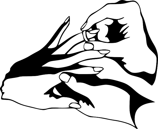 Wedding Ring Clipart (640x524)