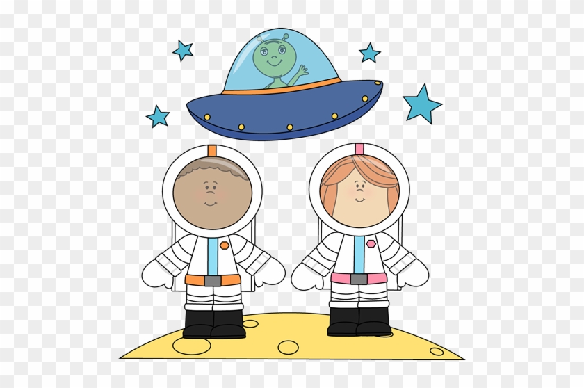 Astronaut On Moon Cute Clipart - Astronauts On The Moon Clipart #728330