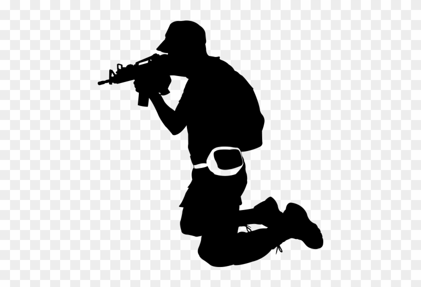Dizlerinin Üzerine Çökmüş Nişan Alan Asker Silüeti - Silhouette #397827